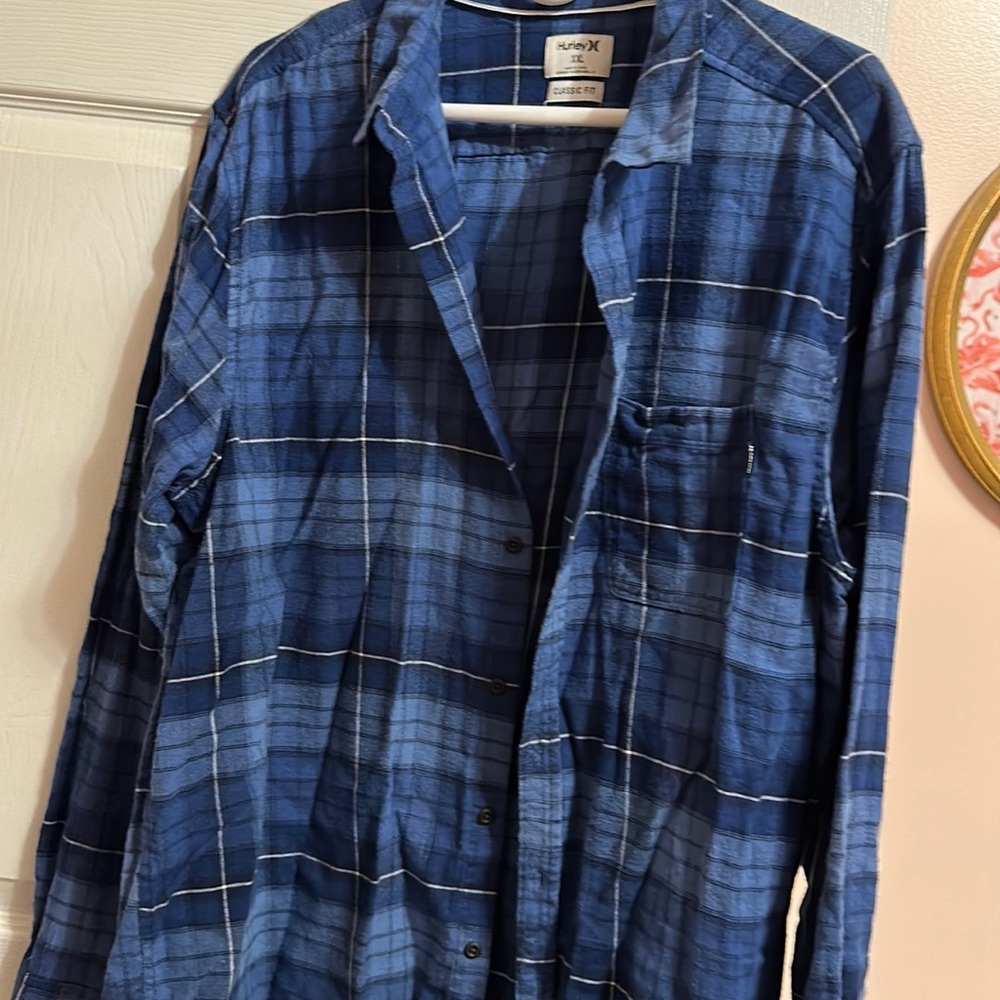Hurley men’s flannel button down